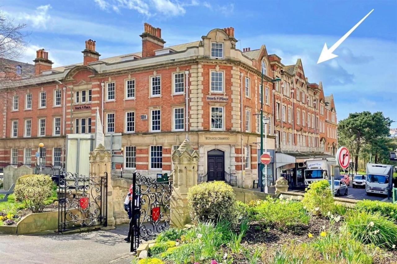 Cosy 2 Bed Apartment Minutes From Bournemouth Beach & Town Esterno foto